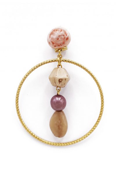 Pendiente de flamenca aro grande piedras nácar color rosa bebé, beige y malva