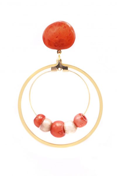 Pendiente de flamenca aro mediano piedras nácar color coral y beige