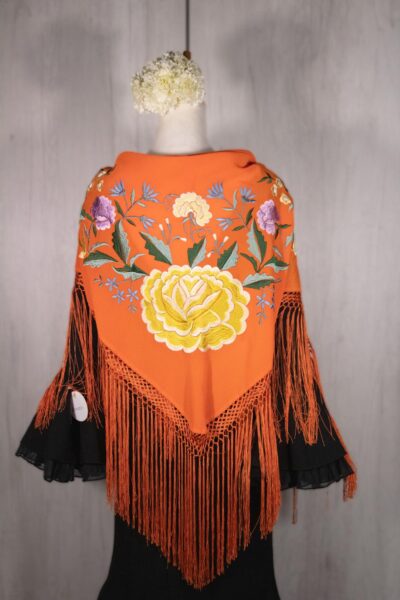 Mantón naranja bordado en multicolor