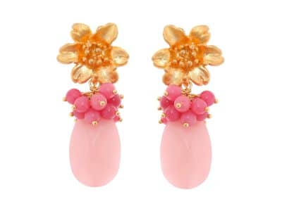 Pendientes rosa bebé con cabezal de flor y bolas de piedra Ágata en rosa bebé