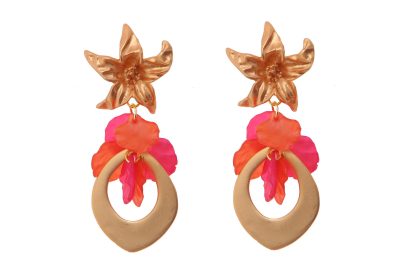 Pendientes de lágrima de oro con pétalos en colores rosa y naranja con cabezal de flor