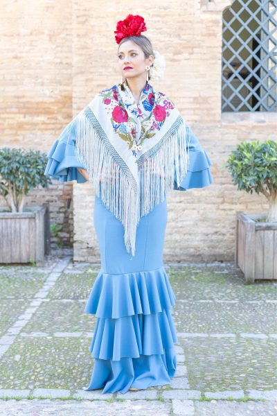 traje de flamenca azul