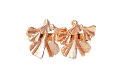 Broche dorado de dos hojas