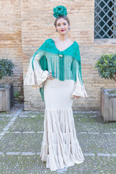 TRAJE DE FLAMENCA QUEJÍO BEIGE