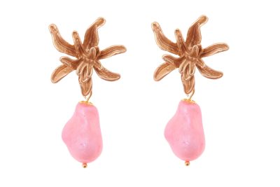 Pendiente de piedras nácar rosa palo con cabezal flor