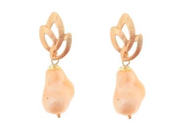 Pendiente de piedras nácar yema con cabezal de hojas