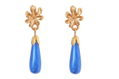 Pendiente lágrima azul zafiro con cabezal de flor pequeña