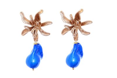 Pendiente de piedras nácar azul zafiro con cabezal flor