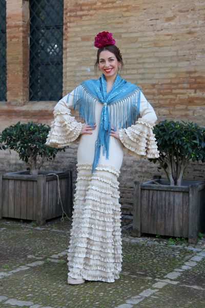 TRAJE DE FLAMENCA ABRIL BEIGE