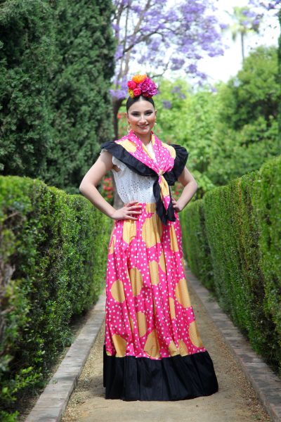 CONJUNTO FALDA + PIQUILLO ESTAMPADO DE LUNARES EN FUCSIA Y AMARILLO