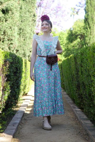 Bata Rociera Flor en tono Turquesa