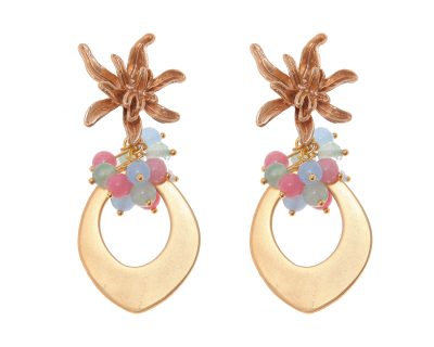 Pendientes de lágrima de oro con bolas de piedra Ágata en tonos pastel y cabezal de flor