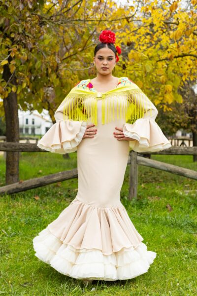 Traje de flamenca Jimena Beige