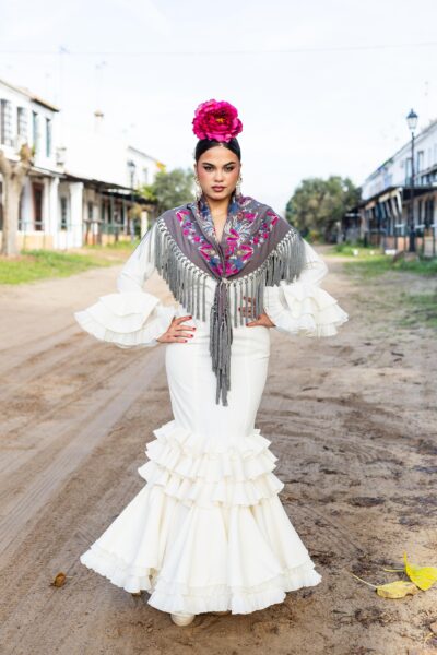 Traje de flamenca Cayetana Beige
