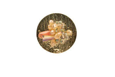 Broches dorado redondo con racimo de cuentas de cristal