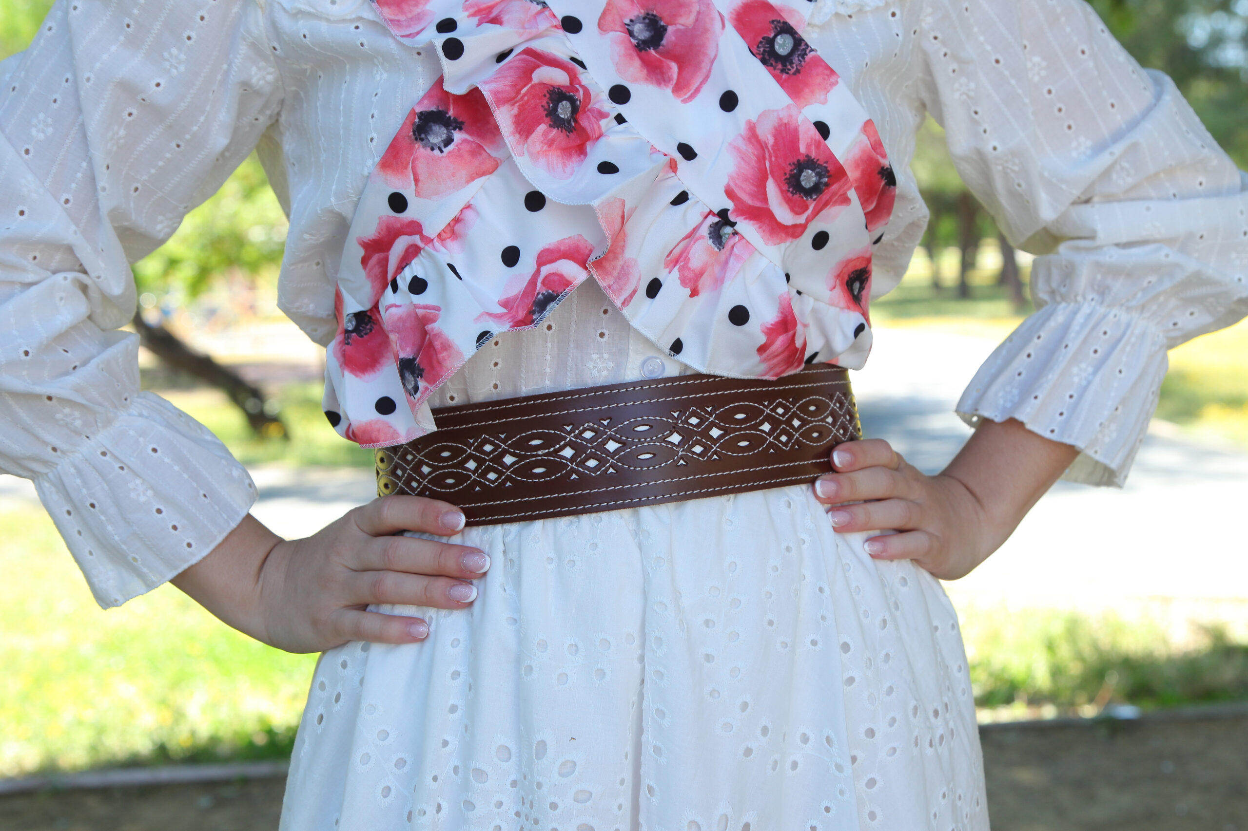 Fajín/ Cinturón rociero de Piel picado Color marrón oscuro