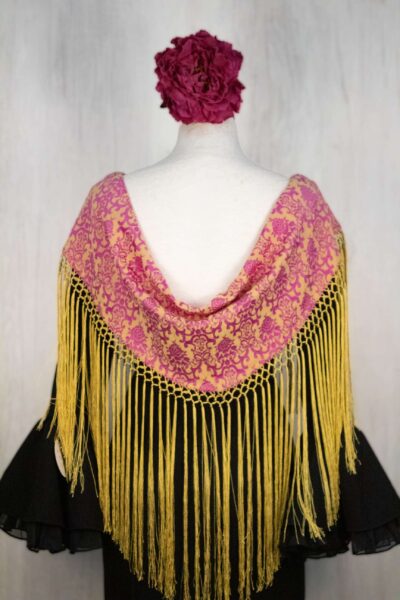 Mantón oro bordado en bordeos