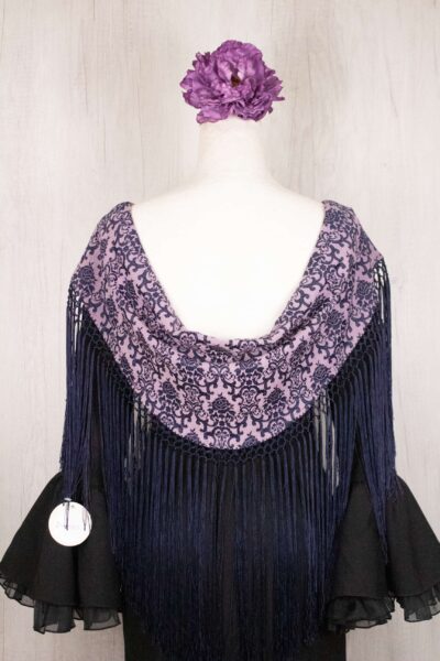 Mantón malva bordado y flecado en uva