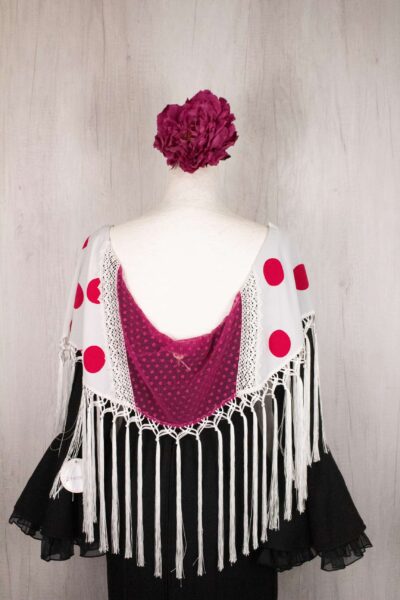 Mantón de lunares y plumeti fucsia