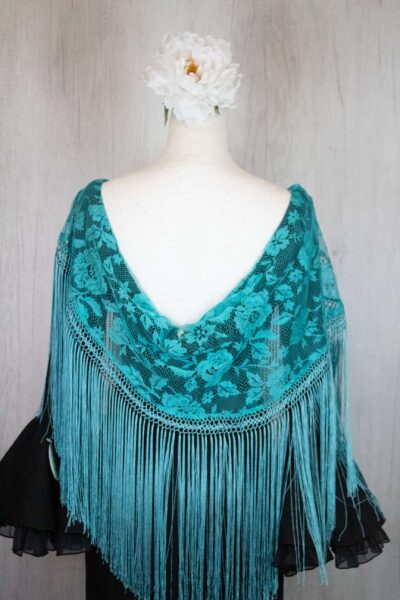 Mantón de encaje turquesa