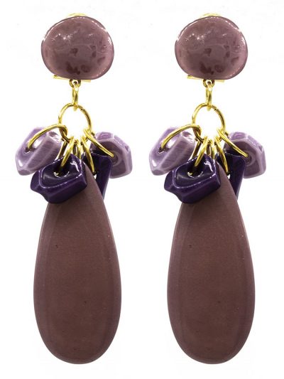 Pendiente de flamenca lágrima mediana piedras nácar color malva y morado