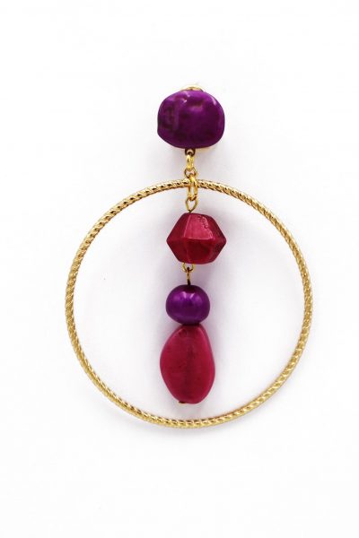 Pendiente de flamenca aro grande piedras nácar color morado y buganvilla