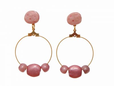 Pendiente de flamenca aro pequeño piedras nácar color maquillaje