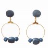 Pendiente de flamenca aro pequeño piedras nácar color azul petróleo