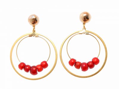 Pendiente de flamenca aro mediano piedras nácar color rojo