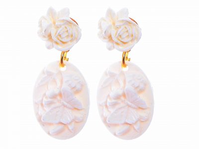 Pendiente de flamenca lágrima pequeña de resina color blanco