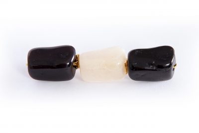 Broche de flamenca mediano piedras nácar color negro y marfil