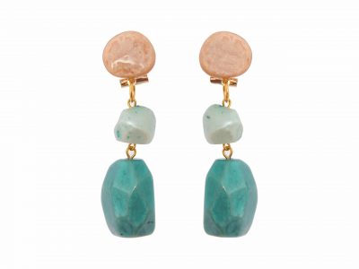 Pendiente de flamenca mediano piedras nácar color beige y verde agua