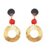 Pendiente de flamenca aro mediano piedras nácar color negro y rojo con metal dorado