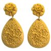 Floral flamenco earring in camel resin