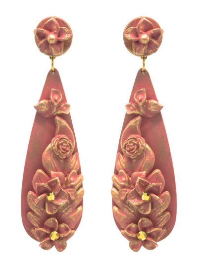Pendiente de flamenca lágrima rosa chicle con reflejos dorados